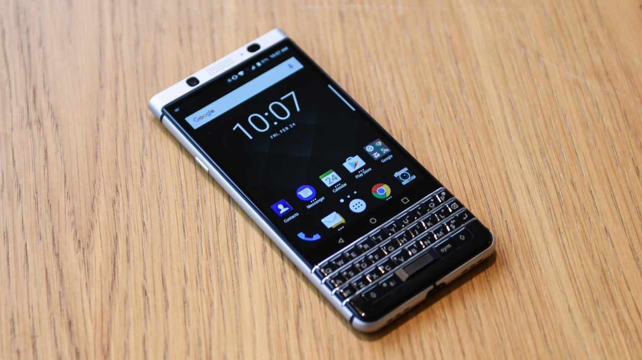 Обои blackberry keyone